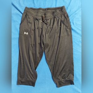 Under armor capris